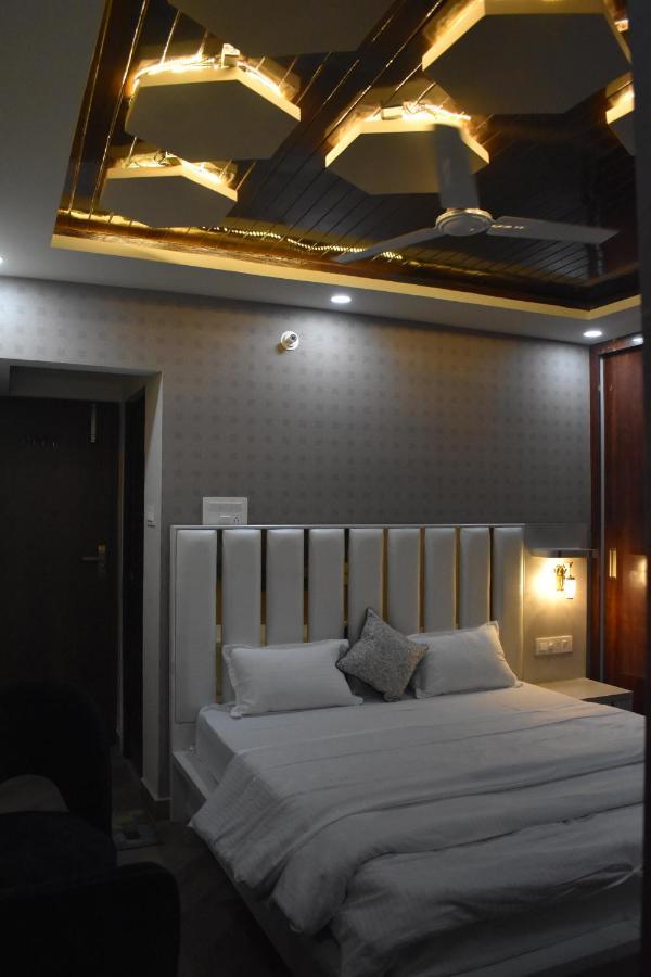 Hotel Lilac Doors Πάτνα Εξωτερικό φωτογραφία