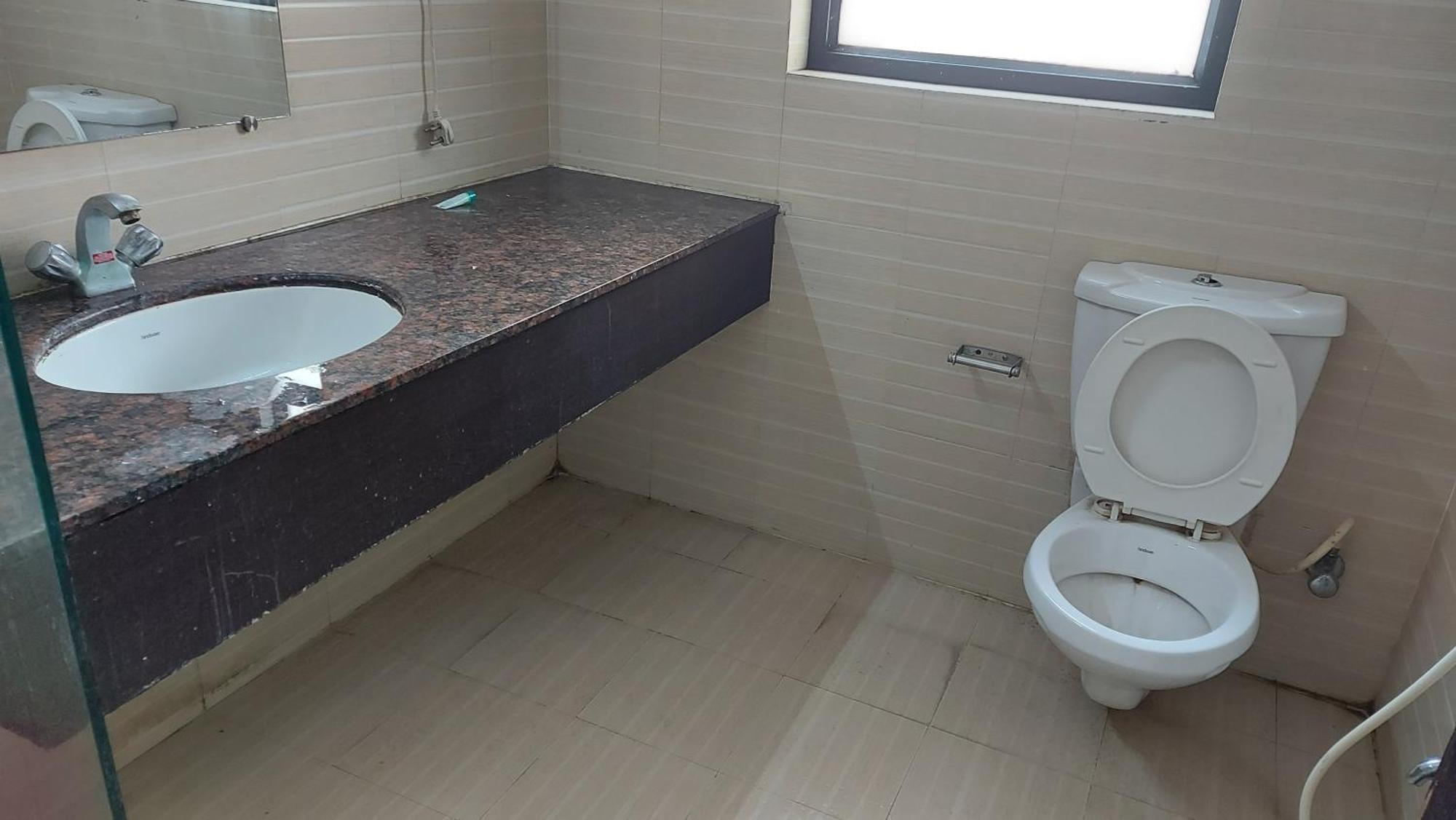 Hotel Lilac Doors Πάτνα Εξωτερικό φωτογραφία